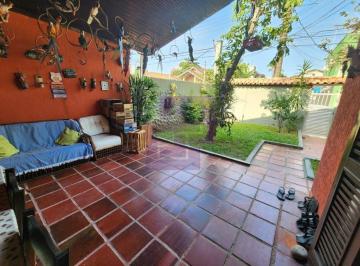 Casa · 186m² · 3 Quartos · 3 Vagas · Guaiuba venda 600 mts praia