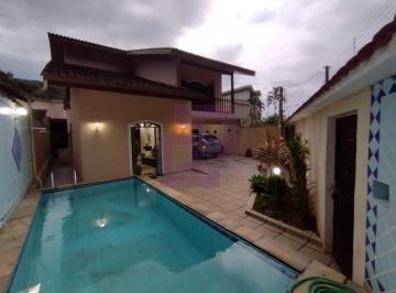 Casa · 550m² · 4 Quartos · 3 Vagas · Casa Pitangueiras com piscina e churrasqueira!!!