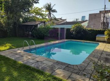Casa · 305m² · 5 Quartos · 4 Vagas · Casa Sobrado em Guarujá