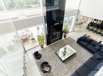 Casa · 720m² · 4 Quartos · 8 Vagas · Casa com 4 dormitorios, com terreno amplo no condominio Jusville