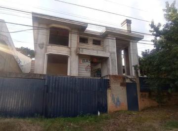Casa · 396m² · 4 Quartos · 4 Vagas · Triplex de Alto Padrao proximo ao para o Parque Barigui Seu refugio exclusivo te espera!
