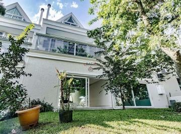 Casa · 253m² · 3 Quartos · 4 Vagas · Localizacao privilegiada, proximo ao Parque Barigui e ParkShopping