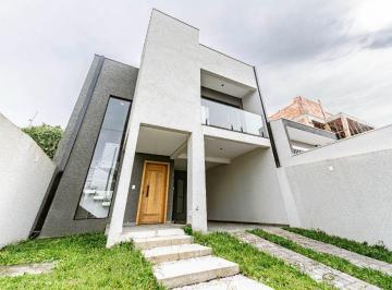 Casa · 127m² · 3 Quartos · 2 Vagas · Sobrado de 3 Quartos a Venda no bairro Tingui (1 suite)