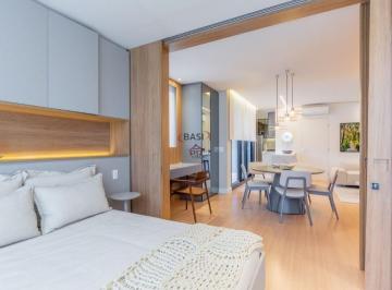 Apartamento · 67m² · 2 Quartos · 1 Vaga · Apartamento com otima localizacao no Batel