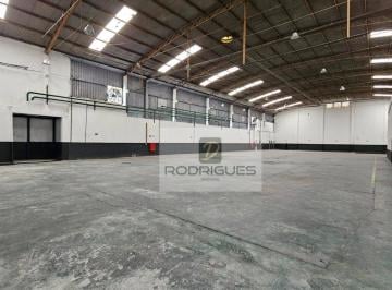 b90b3a07742bcd1a71f0b96eadb8cd5b477b9e90 · Galpão para alugar, 1800 m² por R$ 40.000,00/mês - Serraria - Diadema/SP