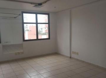 Comercial · 35m² · 1 Vaga · Alugo conjunto comercial próximo Hospital Leforte Jd.Guedala