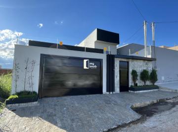 Casa · 132m² · 3 Quartos · 2 Vagas · Casa de 3 Quartos à venda no Jardim Itália/Anápolis/GO