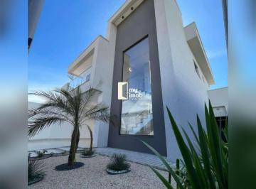 Casa · 206m² · 3 Quartos · 2 Vagas · Sobrado Residencial Monte Cristo , Trindade / Goiás