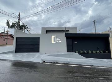 Casa · 240m² · 3 Quartos · 3 Vagas · Casa Com Piscina Alto da Bela Vista Anápolis