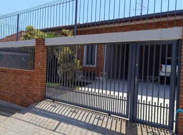 Foto 01 · Casa à venda em Campinas, Jardim do Trevo, com 3 quartos, com 200 m²