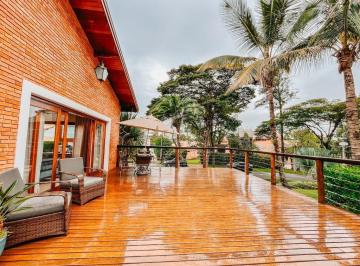 Casa · 747m² · 4 Quartos · 6 Vagas · Casa à venda em Araçoiaba da Serra, Condomínio Lago Azul, com 4 suítes, com 747 m²