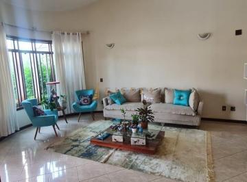 Casa · 259m² · 3 Quartos · 4 Vagas · Casa à venda em Sorocaba, Vila Carvalho, com 3 quartos, com 259 m²