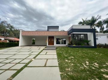 Casa · 453m² · 4 Quartos · 6 Vagas · Casa à venda em Araçoiaba da Serra, Condomínio Lago Azul, com 4 suítes, com 453.84 m²