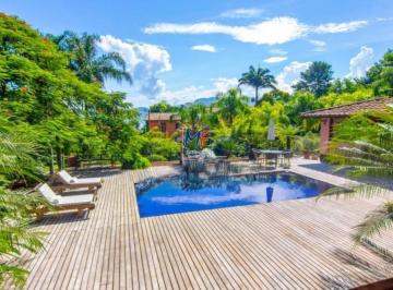 Casa · 540m² · 5 Quartos · Excelente casa na Praia do Engenho D´Água, em Ilhabela/SP,  540m² a.c., 5 suítes, sala 3 ambientes, 