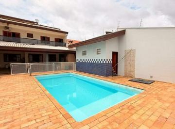 Casa · 214m² · 3 Quartos · 5 Vagas · Casa à venda no Jardim Dona Regina com 3 quartos (1 suíte) e 5 vagas de garagem