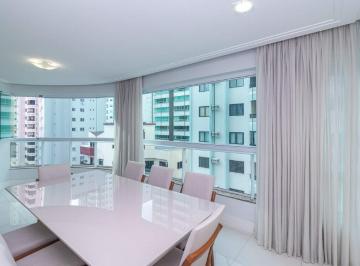Apartamento · 115m² · 3 Quartos · 2 Vagas · Apartamento no Ed. Solar Vitória em Balneário Camboriú