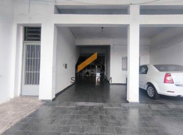 Casa · 300m² · 7 Quartos · Oportunidade de Investimento: Prédio com 3 Casas Independentes para Venda
