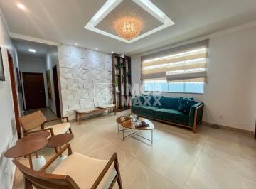 Casa · 300m² · 3 Quartos · 2 Vagas · Exclusiva! Casa com 3 quartos, localização nobre em Taguatinga Sul ACEITA FIN...