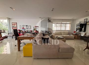 Apartamento · 233m² · 4 Quartos · 1 Vaga · Apartamento á Venda na Santa Cecília com 233m², 4 quartos sendo 2 suítes, 1 vaga.