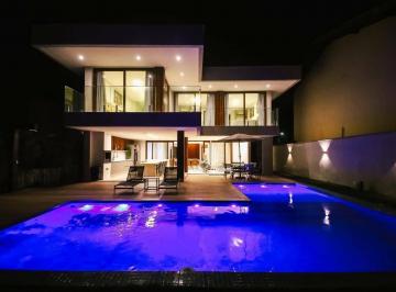 c296d8845b33004ece9e3f07d39d6f40a68b0950 · Casa com 6 dormitórios, 350 m² - venda por R$ 10.500.000 ou aluguel por R$ 4.600/dia - Guarajuba - C