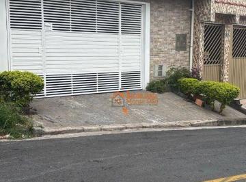 c8295f20d88e33f8c5494361fb3d58019978be67 · Sobrado com 4 dormitórios à venda, 166 m² por R$ 650.000,00 - Cidade Soberana - Guarulhos/SP