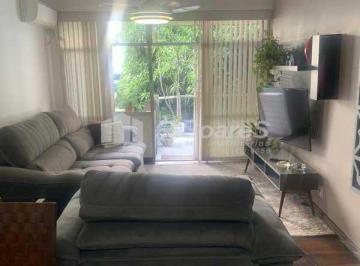 Apartamento · 160m² · 4 Quartos · 2 Vagas · Excelente apartamento de 04 quartos sendo 01 suíte com 160m² no Andaraí!