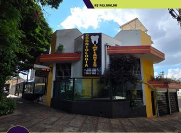 Casa · 7 Quartos · 4 Vagas · Sobrado comercial de esquina a venda