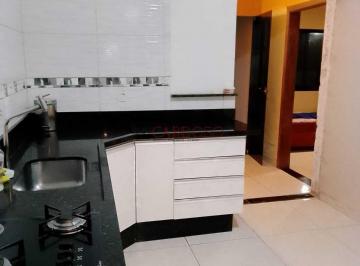 Casa · 100m² · 2 Quartos · 2 Vagas · Casa 2 quartos, suite, varanda, churrasqueira, no Arniqueiras D75