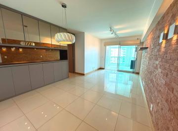 Apartamento de 3 quartos, Brasília · 3 QUARTOS SQA - GUARA - ARMARIOS - ANDAR ALTO - REFORMADO - CANTO - VARANDA
