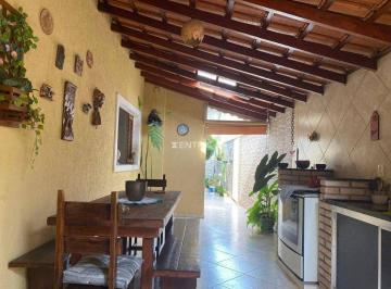 Casa · 184m² · 4 Quartos · 2 Vagas · Casa Térrea à Venda no Jd. Danúbio,Com 4 Quartos(Sendo 1 Suíte),3 Banheiros,2Vagas .