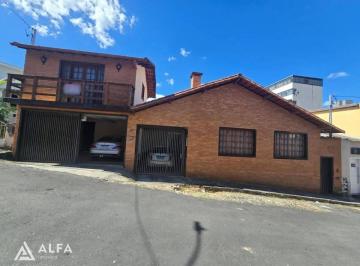 casa-a-venda-com-3-quartos-0579175249089da87f1cfaf7af3bba78643.jpeg · Casa à venda em Barbacena, Ibiapaba, com 3 quartos