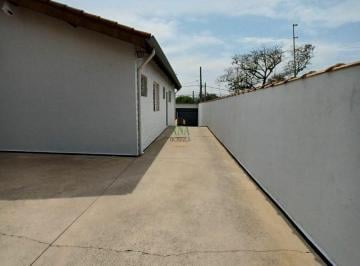 Casa · 3 Quartos · Casa com 03 dormitórios e Edícula
