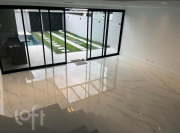 Casa · 350m² · 3 Quartos · 2 Vagas · Venda de Casa com 3 quarto(s), 3 suíte(s), por R$ 3.1 milhões em Recreio dos Bandeirantes.