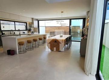 Casa de 4 quartos, Jundiaí · Casa em Recanto Quarto Centenário, Jundiaí/SP de 252m² 4 quartos à venda por R$ 2.390.000,00
