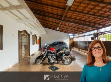 Casa de 3 quartos, Taguatinga · Casa de esquina à venda na QNJ