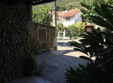 Casa · 200m² · 4 Quartos · 2 Vagas · Casa em São Francisco, Niterói/RJ de 200m² 4 quartos à venda por R$ 1.700.000,00