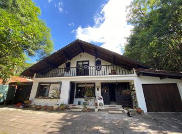 Casa · 358m² · 4 Quartos · 1 Vaga · Casa em Vila Suiça, Gramado/RS de 358m² 4 quartos à venda por R$ 2.500.000,00