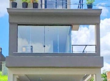 Casa · 137m² · 3 Quartos · 4 Vagas · Sobrado em Granja Viana, Cotia/SP de 137m² 3 quartos à venda por R$ 897.000,00