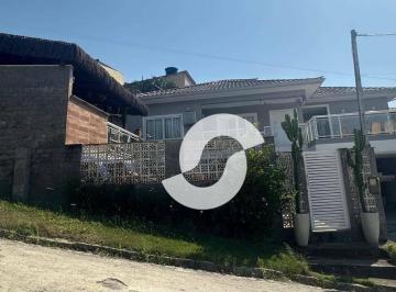 Casa · 292m² · 4 Quartos · 2 Vagas · Casa em Mata Paca, Niterói/RJ de 292m² 4 quartos à venda por R$ 980.000,00