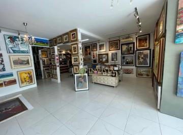Comercial · 265m² · 2 Vagas · Loja em Centro, Florianópolis/SC de 265m² à venda por R$ 1.600.000,00