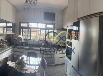 Casa · 153m² · 3 Quartos · 4 Vagas · Casa em Jardim Presidente Dutra, Guarulhos/SP de 153m² 3 quartos à venda por R$ 905.000,00