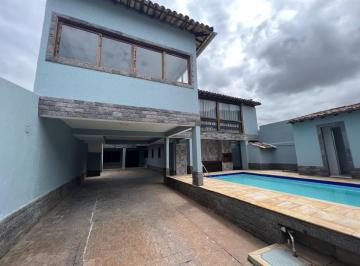 Casa · 400m² · 6 Quartos · 4 Vagas · Casa em Piratininga, Niterói/RJ de 400m² 6 quartos à venda por R$ 1.700.000,00