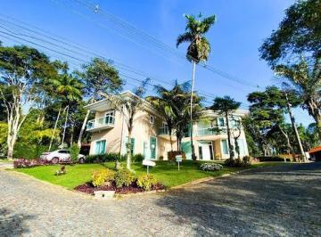 Casa · 242m² · 4 Quartos · 2 Vagas · Casa em Vargem Grande, Teresópolis/RJ de 242m² 4 quartos à venda por R$ 1.800.000,00