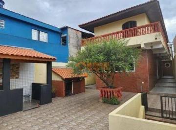 Casa · 400m² · 3 Quartos · 8 Vagas · Sobrado em Cidade Soberana, Guarulhos/SP de 400m² 3 quartos à venda por R$ 692.250,00