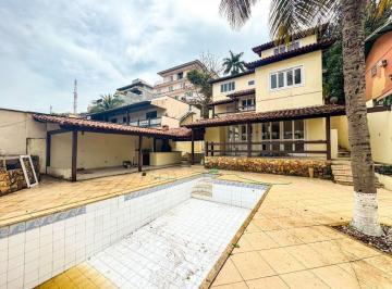 Casa · 580m² · 7 Quartos · 3 Vagas · Casa em Camboinhas, Niterói/RJ de 580m² 7 quartos à venda por R$ 1.750.000,00