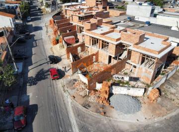 Casa · 92m² · 3 Quartos · 2 Vagas · Sobrado em Vila Nova Bonsucesso, Guarulhos/SP de 92m² 3 quartos à venda por R$ 650.000,00