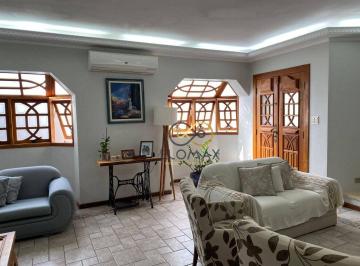 Casa · 330m² · 3 Quartos · 4 Vagas · Sobrado em Jardim Bom Clima, Guarulhos/SP de 330m² 3 quartos à venda por R$ 1.200.000,00