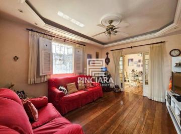 Casa · 430m² · 8 Quartos · 8 Vagas · Casa em Centro, Niterói/RJ de 430m² 8 quartos à venda por R$ 1.800.000,00