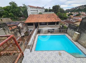 Casa · 413m² · 4 Quartos · 2 Vagas · Casa em São Lourenço, Niterói/RJ de 413m² 4 quartos à venda por R$ 650.000,00