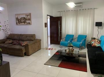 Casa · 310m² · 3 Quartos · 3 Vagas · Casa em Vila São João, Caçapava/SP de 310m² 3 quartos à venda por R$ 950.000,00